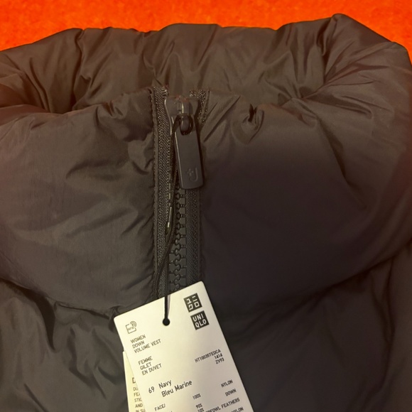 Uniqlo and J+ Jill Sanders collab oversized navy down puffer vest NWT - Picture 9 of 15